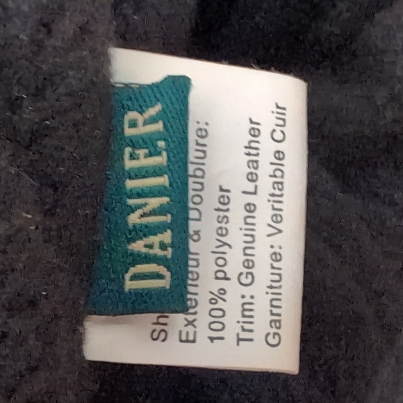 Danier Leather Mens Black Fleece Lined Winter Cap,Trapper Hat. - Picture 10 of 12